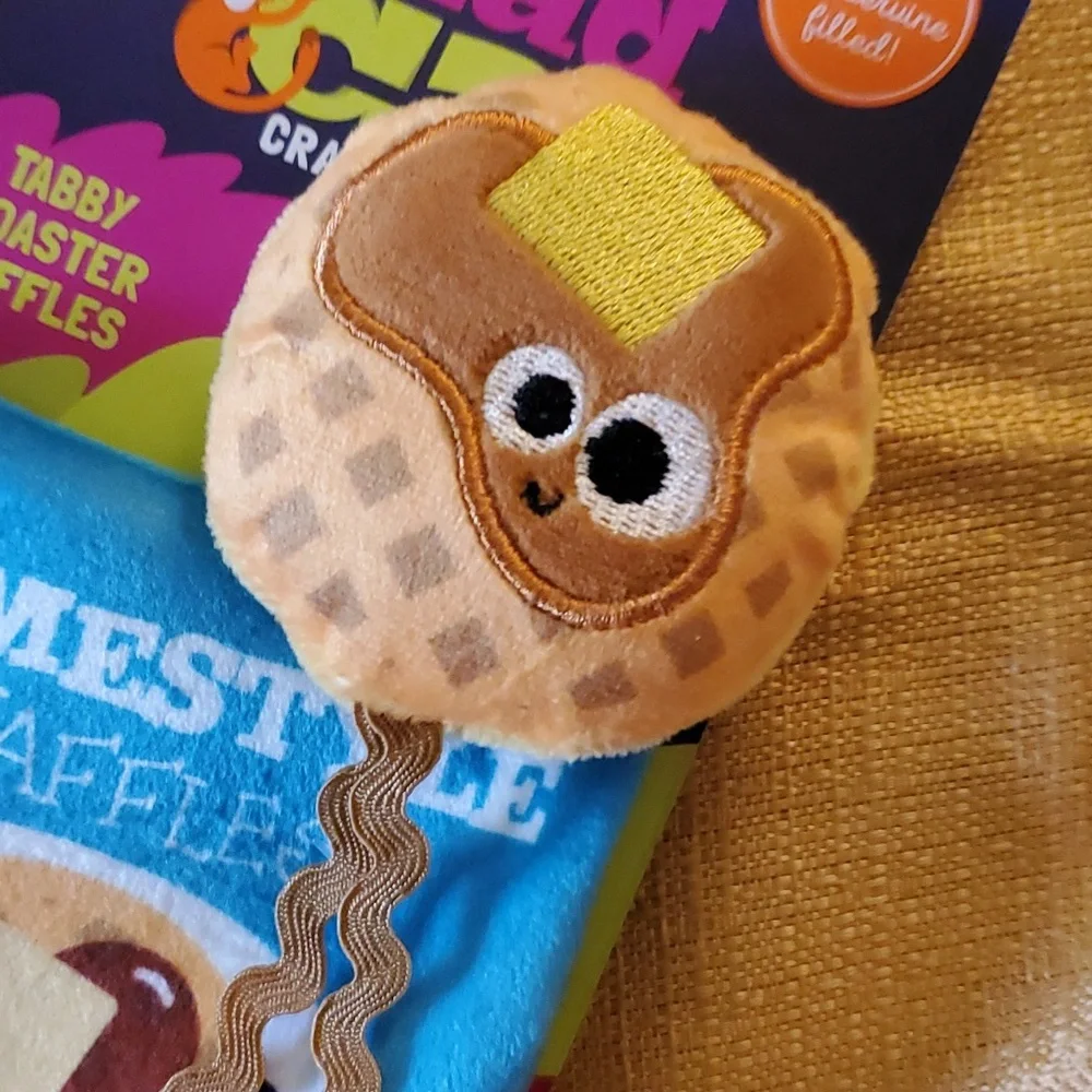 Cat Toys‎